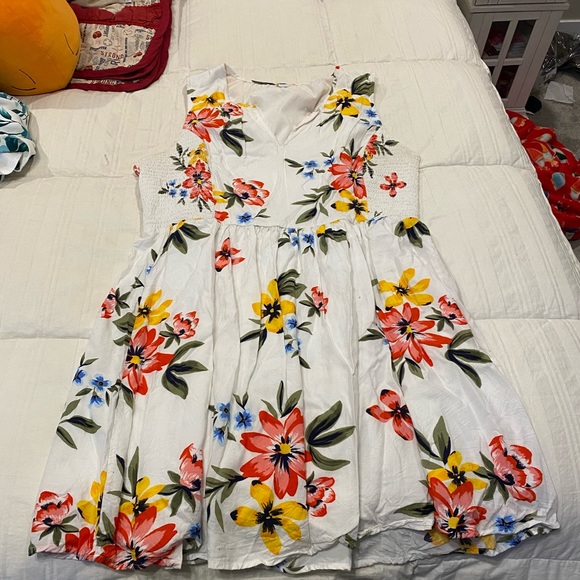 Three dresses, XL - Picture 2 of 6